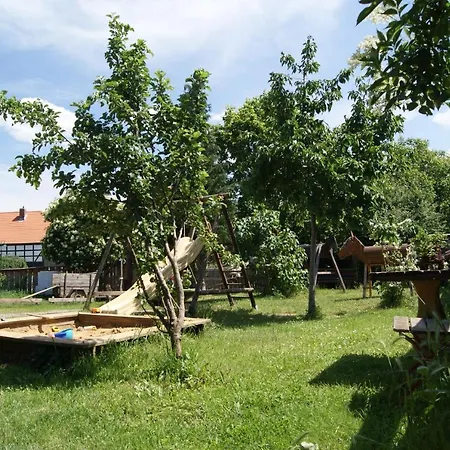 Bauernhof Lisa Offenstall Und Taubenschlag Wienrode