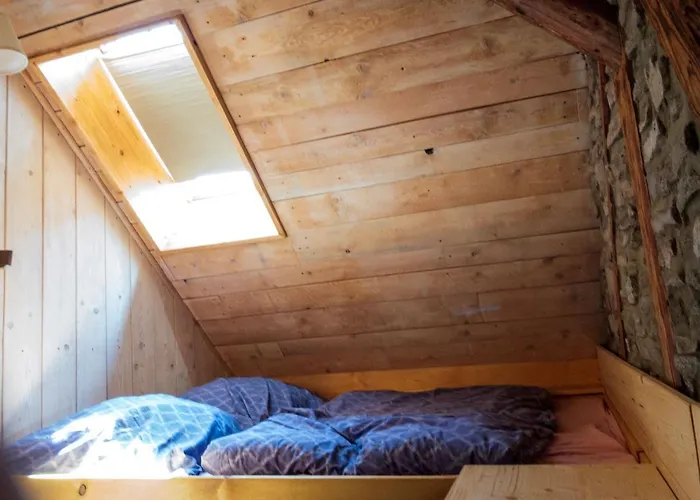 Bauernhof Lisa Offenstall Und Taubenschlag